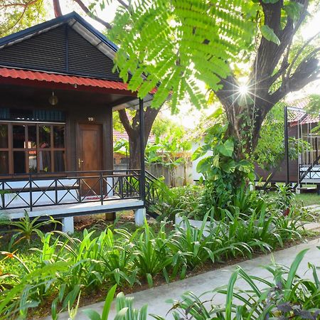 Densy Angkor Bungalow Сіємреап Екстер'єр фото