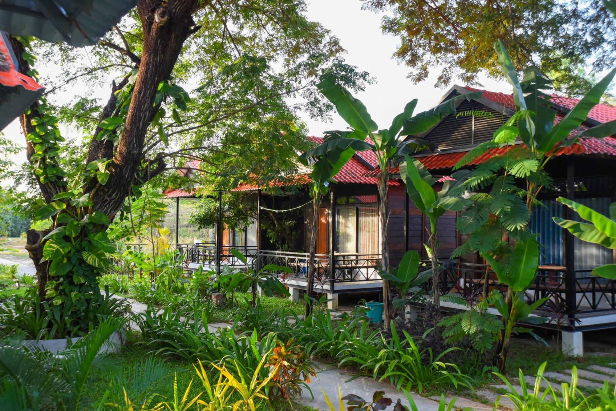 Densy Angkor Bungalow Сіємреап Екстер'єр фото
